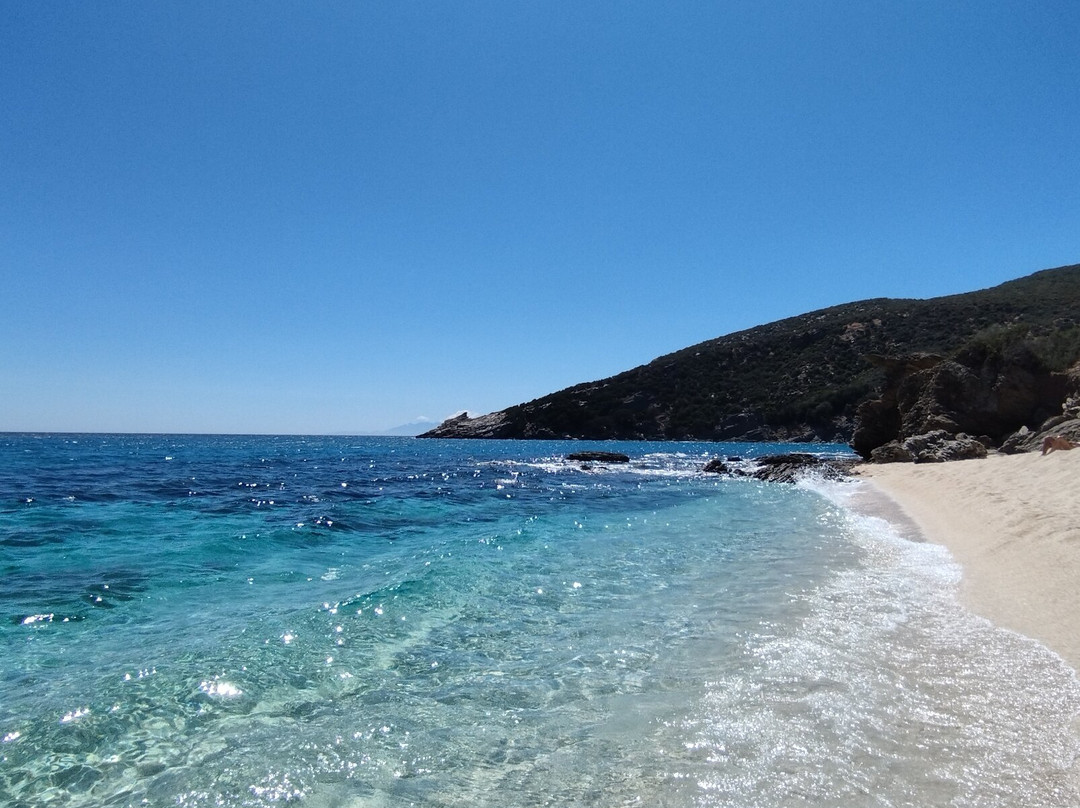 Kalamos Beach-Agii Apostoloi必去景点