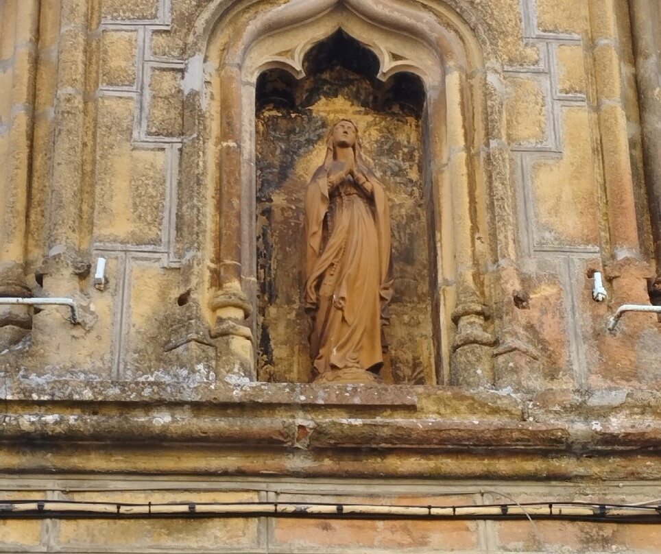 Collegiale Saint-Antoine-Nozeroy必去景点