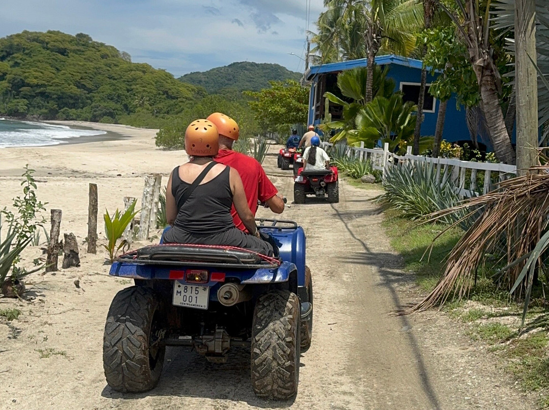 Erik Garcia Conchal Beach-孔查沙滩必去景点