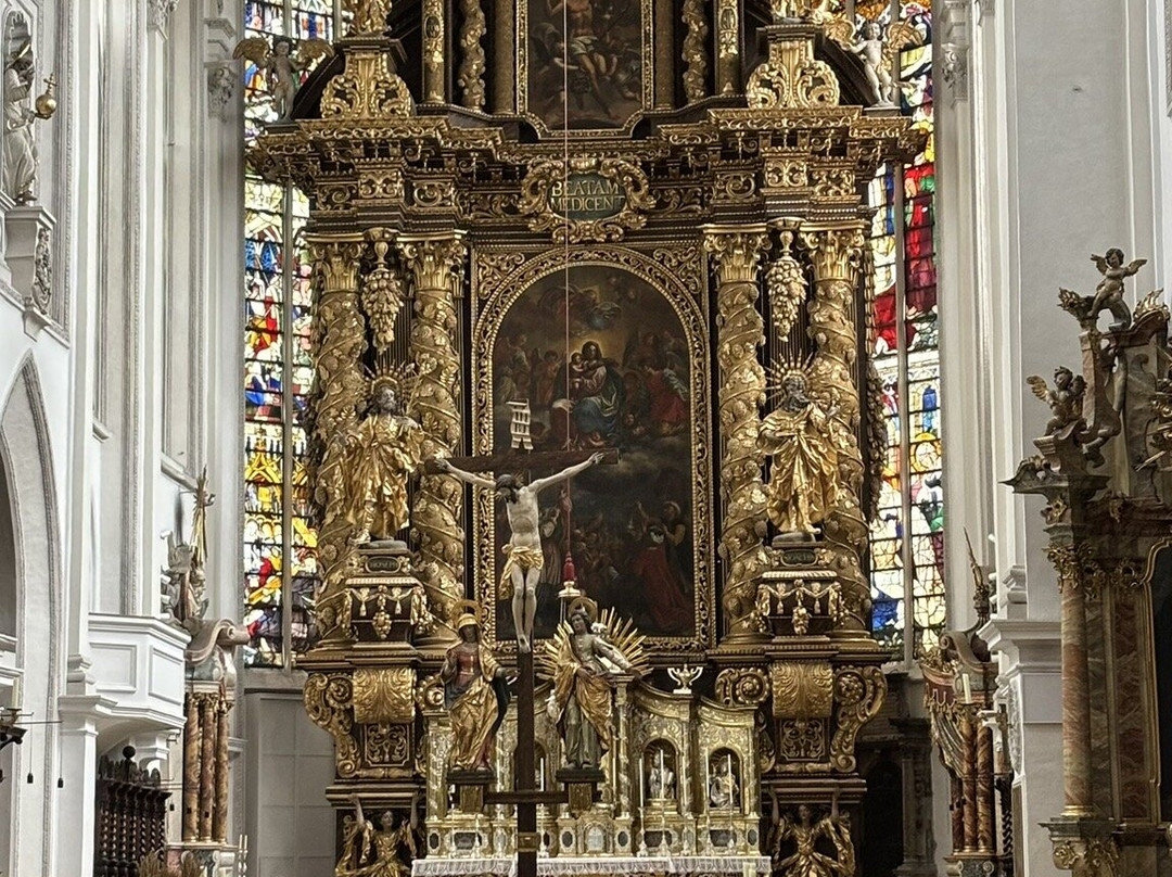 Stadtpfarrkirche Mariä Himmelfahrt-莱希河畔兰茨贝格必去景点