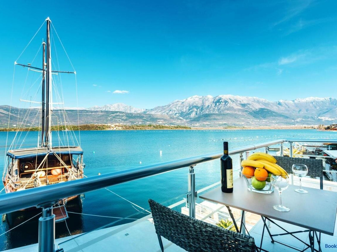 Beachfront Apartments Tivat