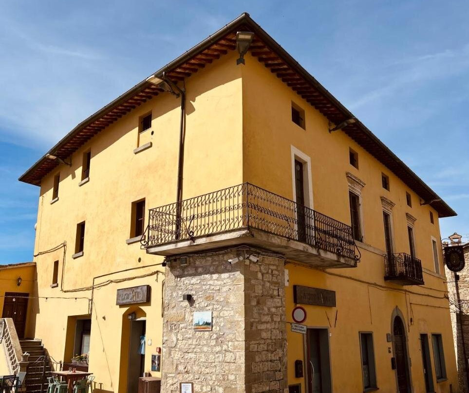 Locale Guest House