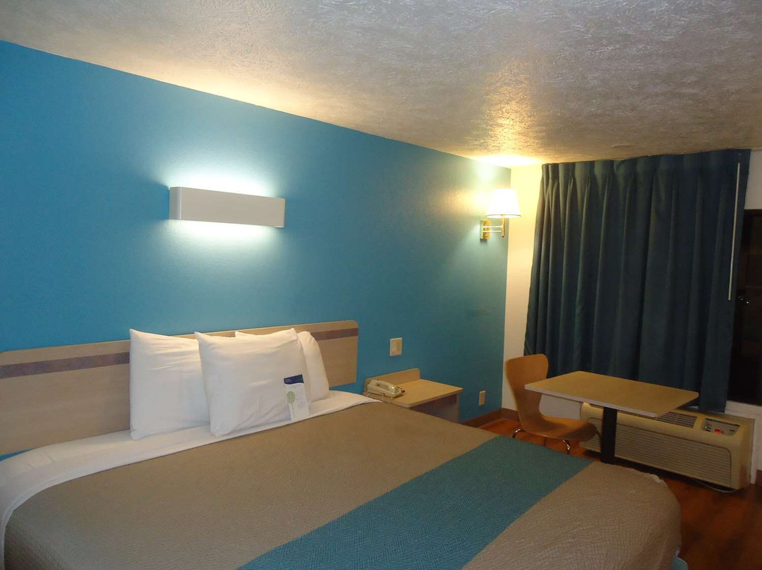 Motel 6 Columbus, MS主图