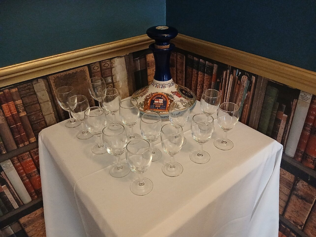 伊尔切斯特纹章酒店主图