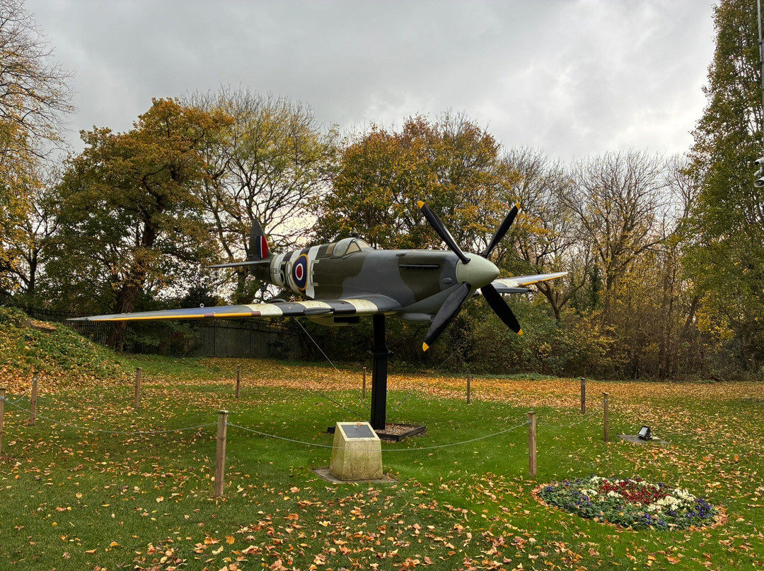 Battle of Britain Bunker-乌克斯桥必去景点
