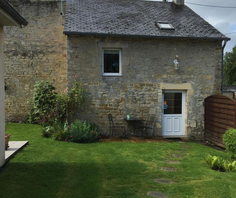 Saint-Vigor-le-Grand酒店住宿-La Pomme de Nuit