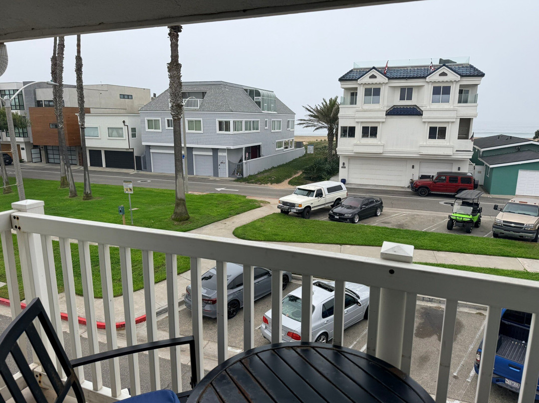 Ocean Surf Inn & Suites主图