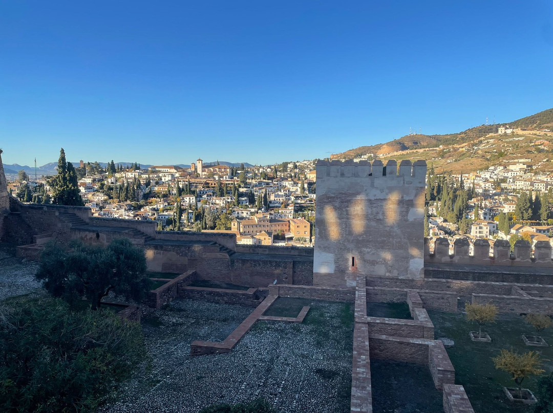 Guía Granada - Dara Cabrera Vega-格拉纳达必去景点