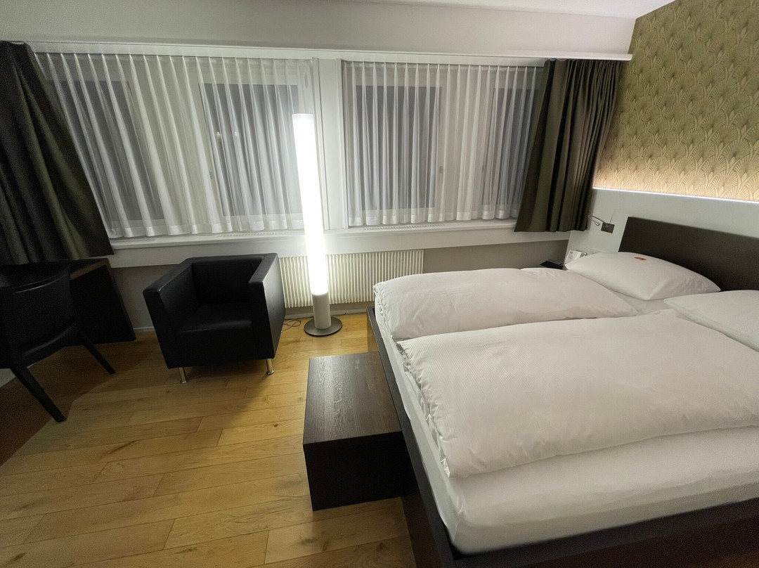 ABC瑞士优质酒店主图