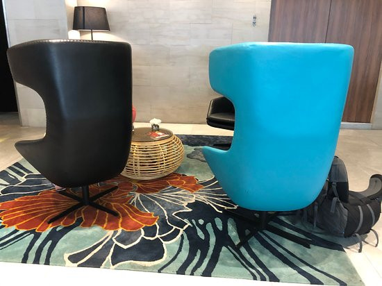 芭堤雅维斯塔酒店主图