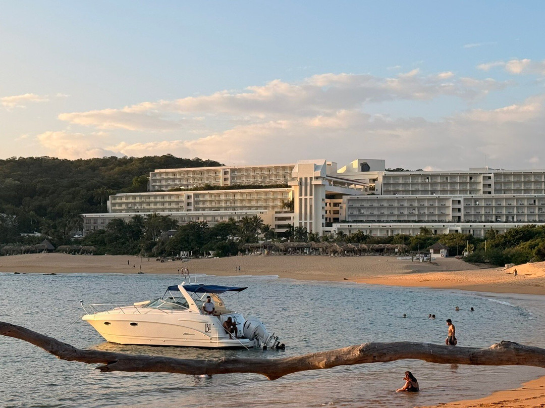 Conejos Bay-Tangolunda必去景点