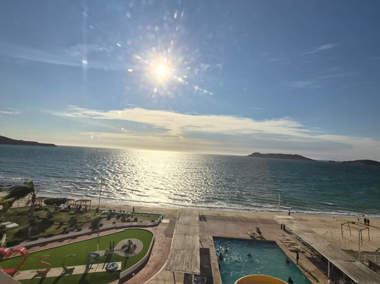 Hotel San Carlos Plaza, Beach & Convention Center主图