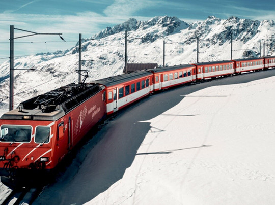 Swiss Travel Pass: Unlimited Travel on Train, Bus & Boat