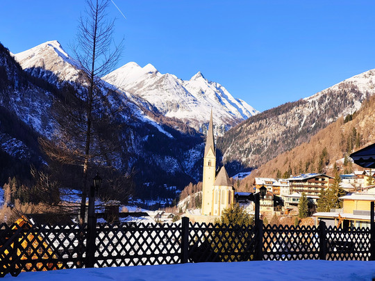 Hotel Kaiservilla主图