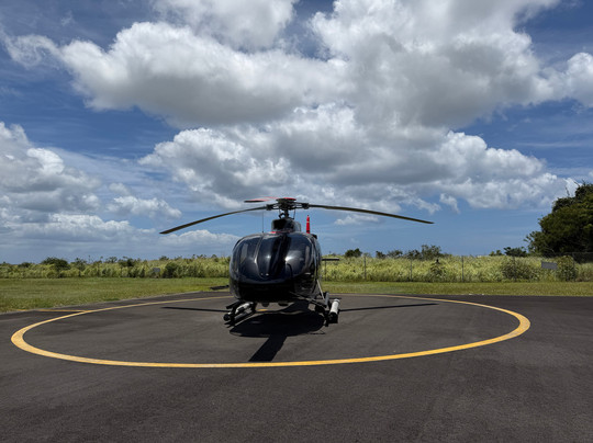 Corail Helicopteres-Triolet必去景点