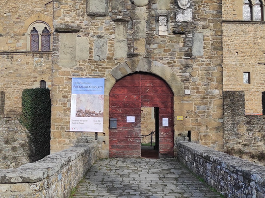 Castello di Poppi dei Conti Guidi-波皮必去景点