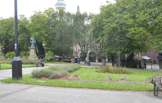 St.John's Gardens-利物浦必去景点