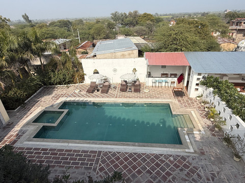 恰布里亚福特酒店主图