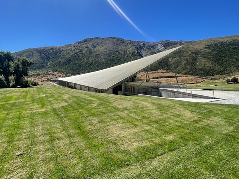 Peregrine Wines-Gibbston必去景点