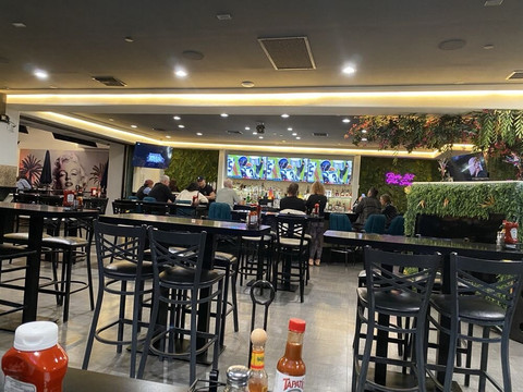 Rooftop 262 Bar & Grill