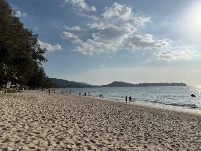 普吉岛乐谷浪都喜天丽酒店-泳池