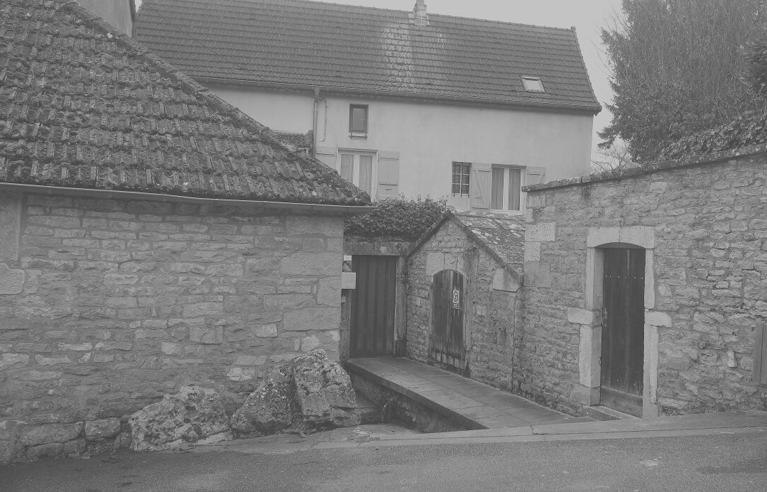 Lavoir De La Fontaine De Barrange-Buxy必去景点