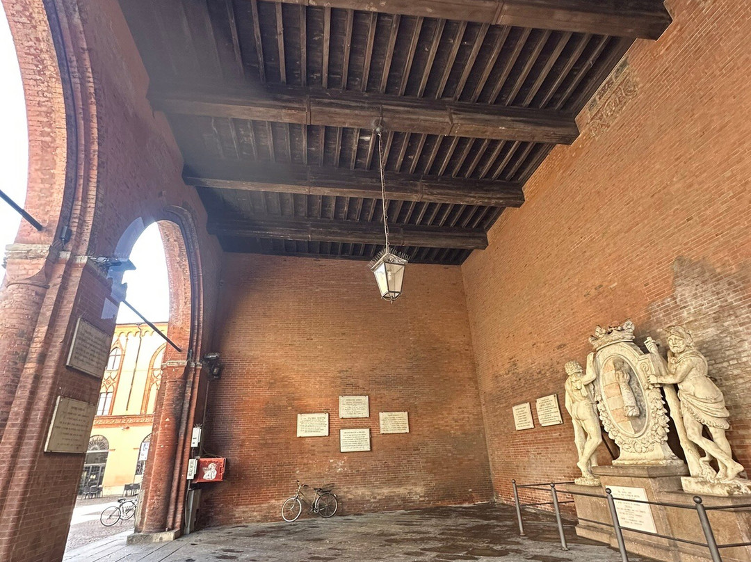 Loggia dei Militi-克雷莫纳必去景点