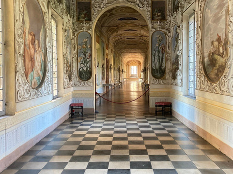 Rocca Meli Lupi di Soragna-Soragna必去景点