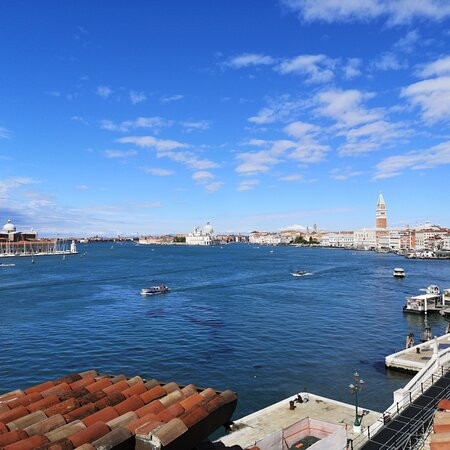 布奇托罗酒店主图