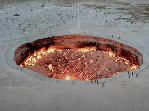 Darvaza Gas Crater-Darvaza必去景点