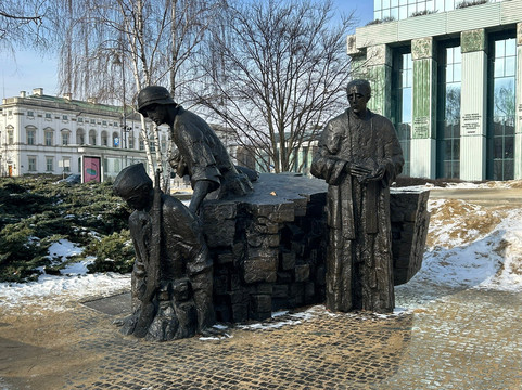 Warsaw Uprising Monument-华沙必去景点