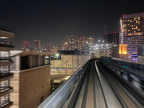 New Transit, Yurikamome-Shimbashi必去景点