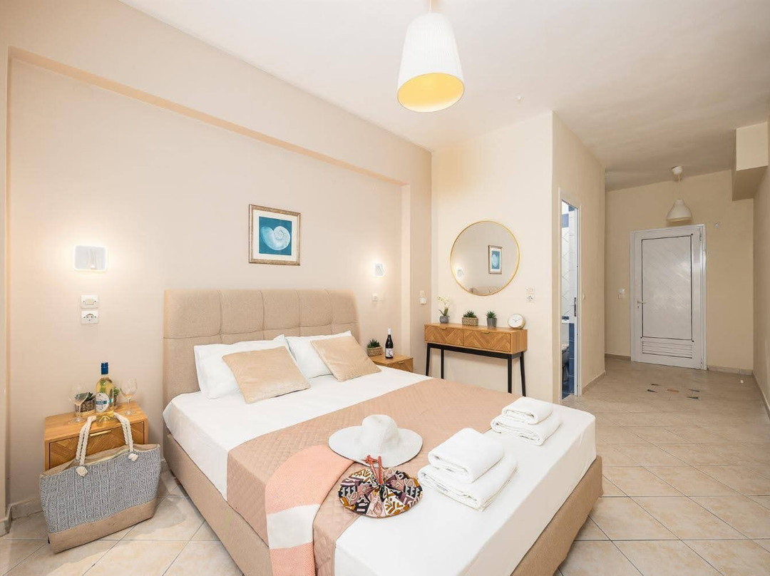 库鲁里斯海滩酒店主图