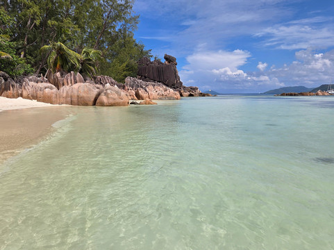 Geoli Charters-Anse la Blague必去景点