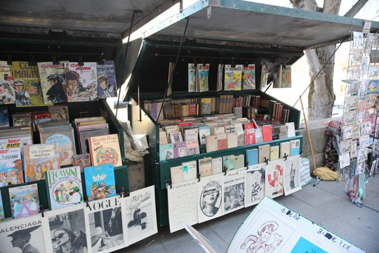 Les bouquinistes de paris-巴黎必去景点