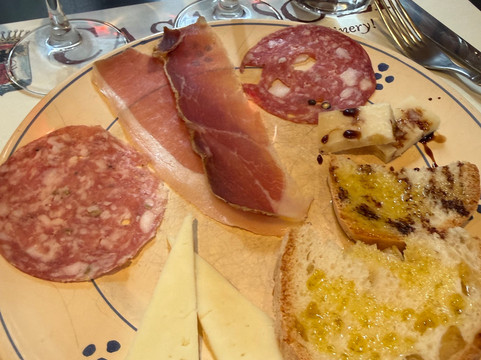 Casa Sola Chianti Winery-巴尔贝里诺瓦尔德尔萨必去景点