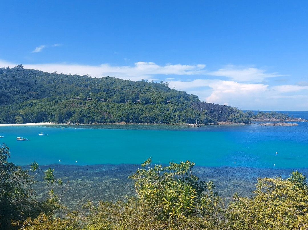 Port Launay Beach-Port Glaud必去景点