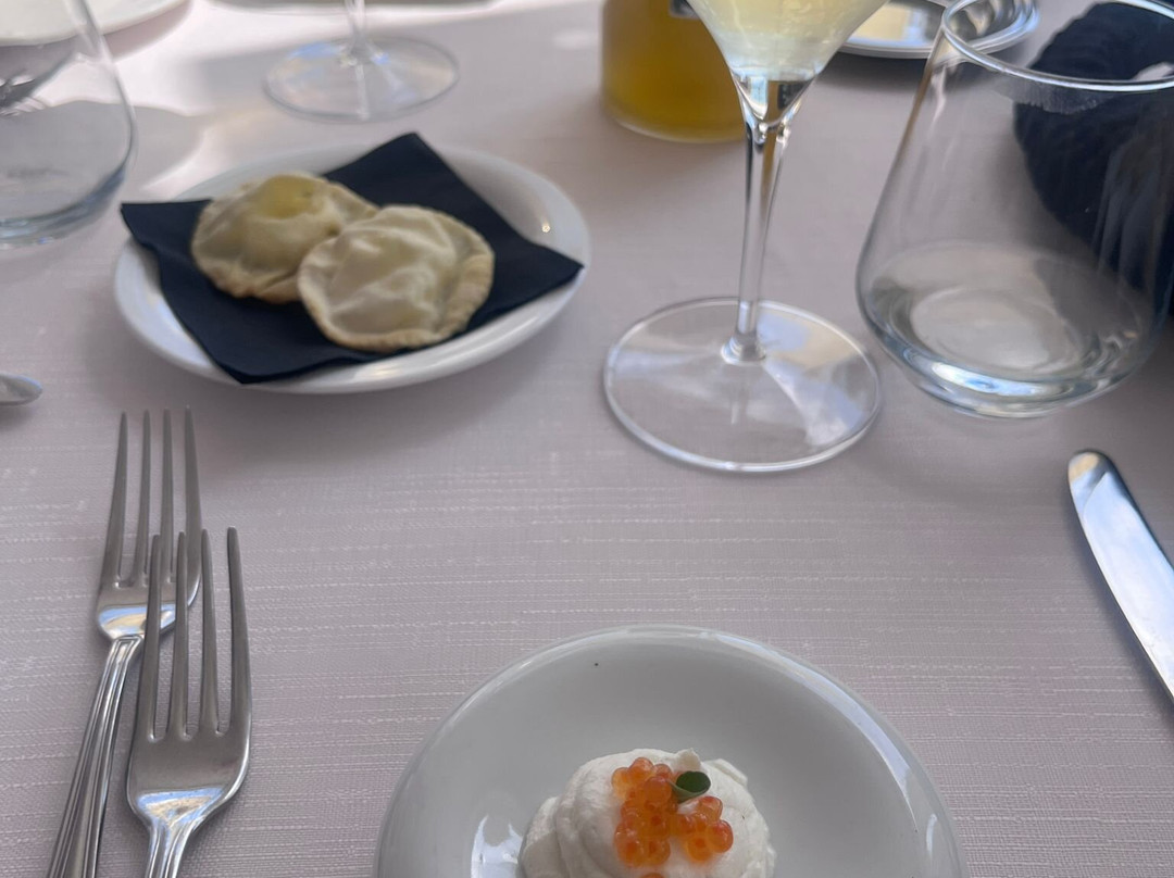 Hotel Villa Eva Restaurant and Beach主图