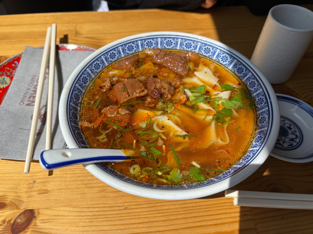 Xi Ramen A Mano