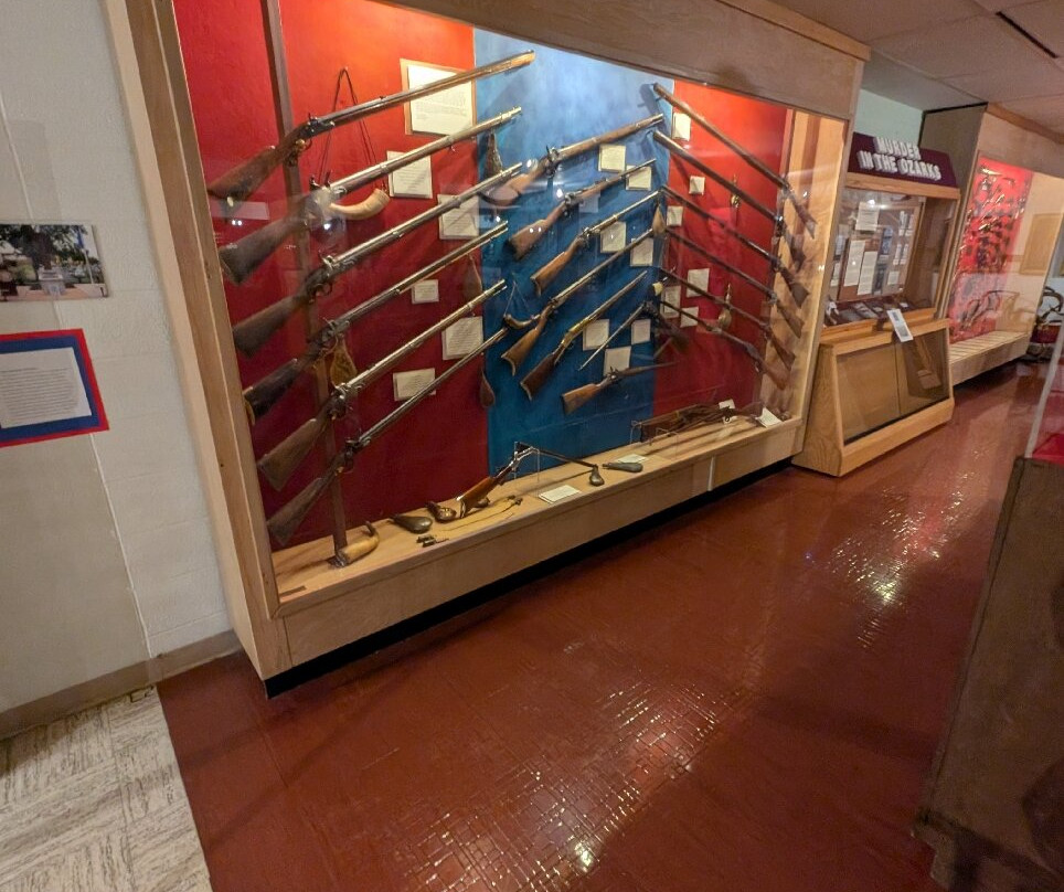 Ralph Foster Museum-Point Lookout必去景点