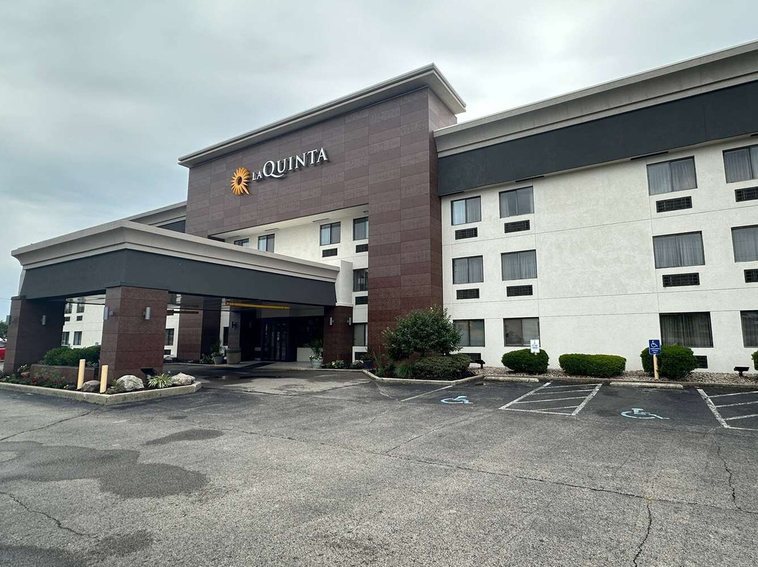 辛辛那提北拉昆塔温德姆套房酒店(La Quinta Inn & Suites North)