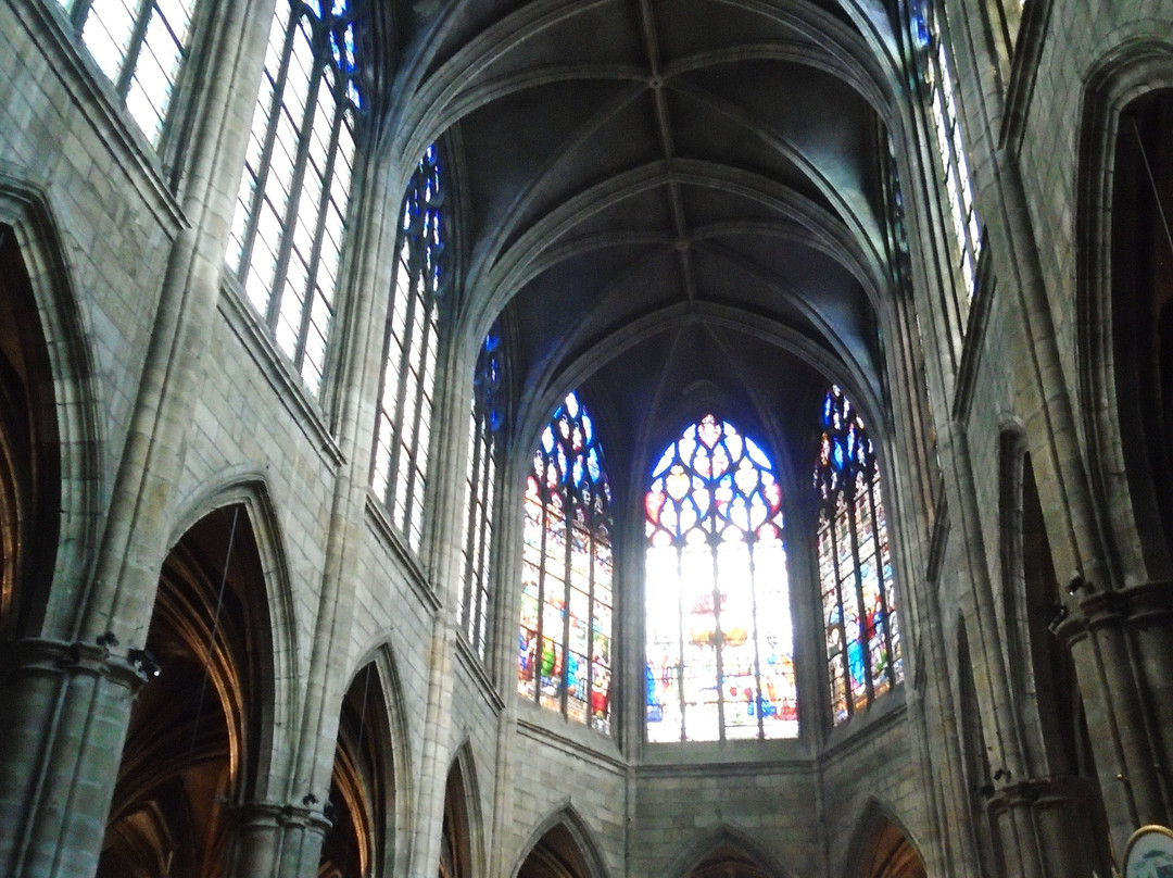 Cathédrale Notre-Dame-de-l'Annonciation-穆兰必去景点