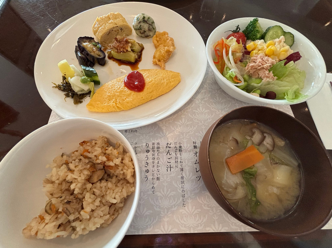 白菊酒店主图