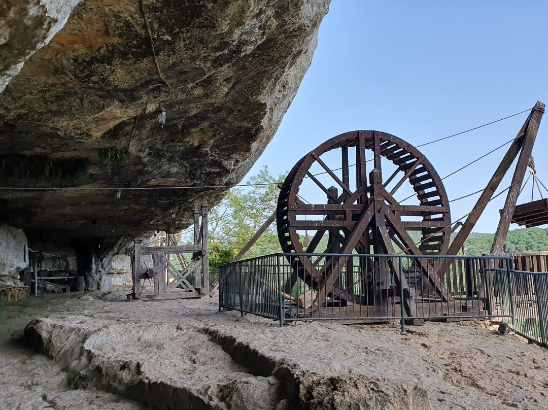 La Roque Saint-Christophe-Peyzac-le-Moustier必去景点