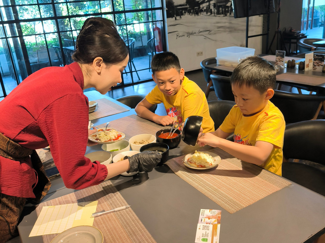 三宝拢科塔拉玛地铁公园景观酒店主图