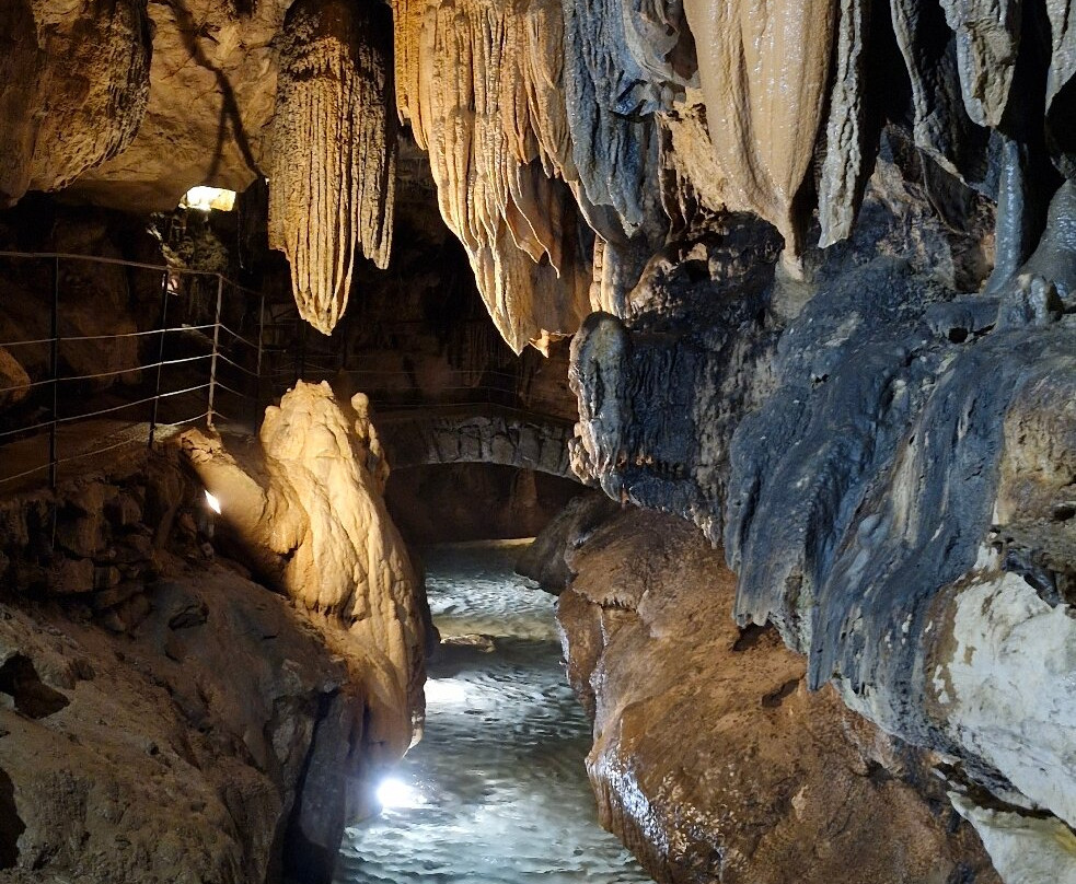 Grotte de Labeil-Labeil必去景点