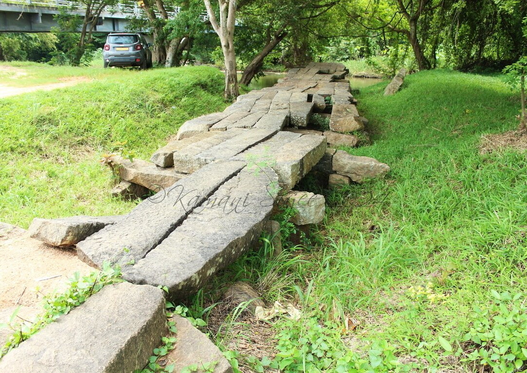 Gal Palama Stone Bridge-阿努拉德普勒圣城必去景点
