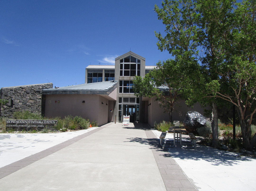 Mono Basin Scenic Area Visitor Center-利韦宁必去景点