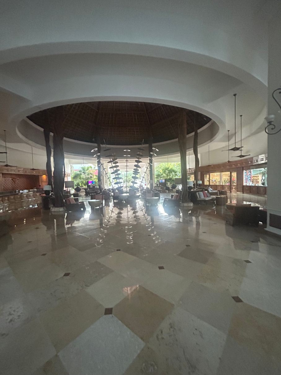 水疗度假酒店-限成人入住-全包式-旅行者