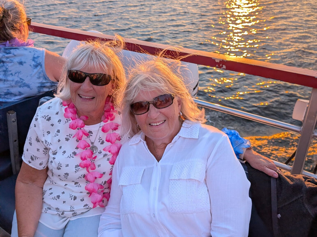 Dylan Lock Sunset Cruise & Concert-Penetanguishene必去景点